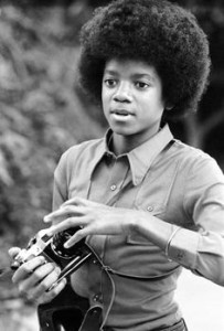 American singer Michael Jackson (1958 - 2009) at his home, Los Angeles, 28th November 1972. Taken during a photoshoot for 'Right On!' magazine. (Photo by Michael Ochs Archives/Getty Images)